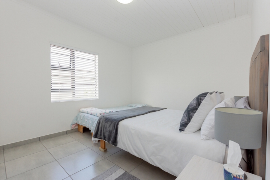 3 Bedroom Property for Sale in Britannia Bay Western Cape